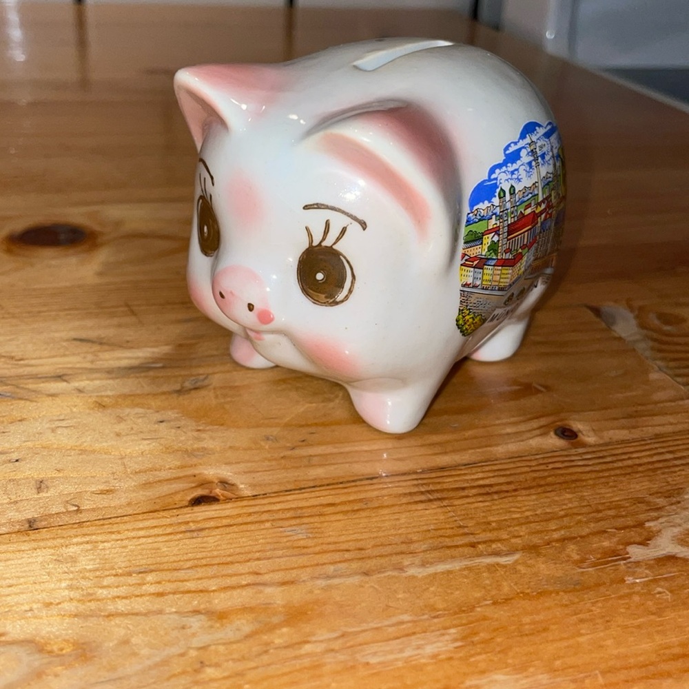 Small piggie bank
